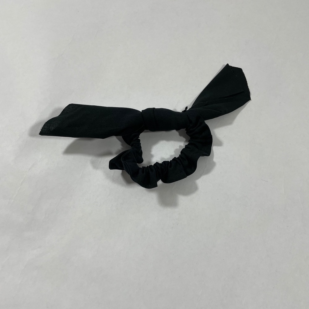 RUN scrunchie - Picture 3 of 3
